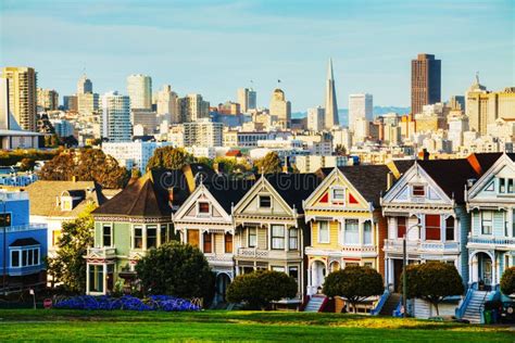Paysage urbain de San Francisco avec éléments de verdure
