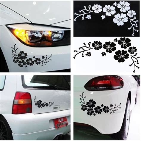 Sticker fleur d'hibiscus sur une carrosserie de voiture
