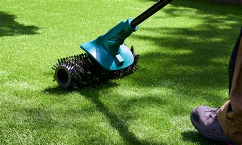 Entretien facile d'un gazon synthétique