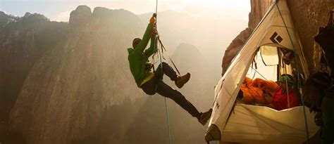 Kevin Jorgeson escaladant le Dawn Wall