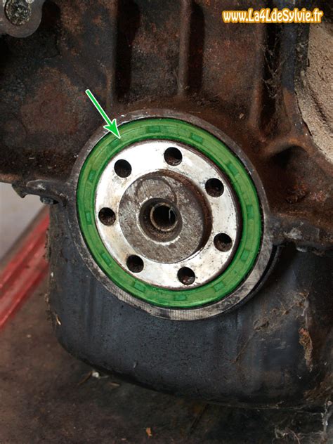 Schéma technique d'un joint spi de vilebrequin monté sur carter moteur