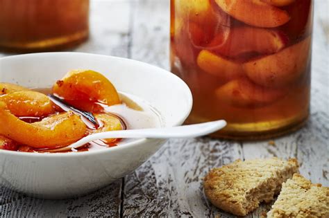 Abricots frais et sirop maison