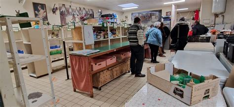 Distribution alimentaire solidaire dans un centre local