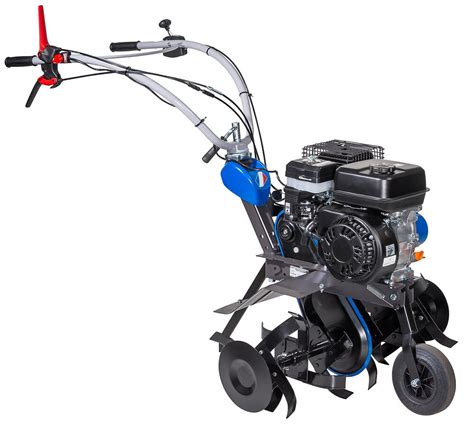 Motobineuse Staub en action dans un jardin