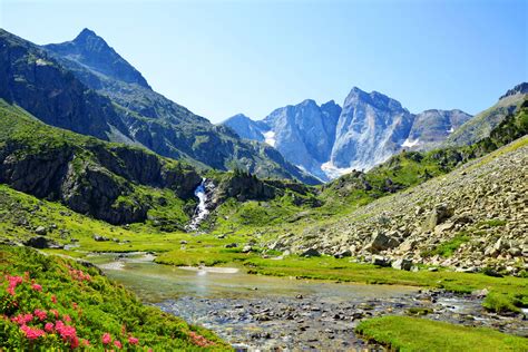 Paysage des Pyrénées ariégeoises entourant Esplas-de-Sérou