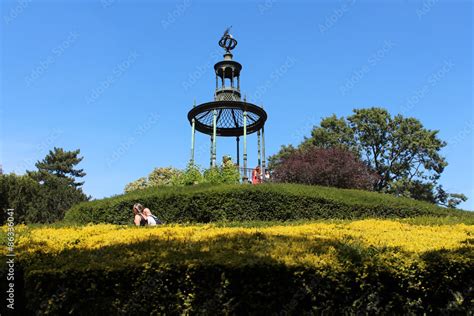 Schéma illustrant les différentes zones du Jardin des Plantes (Serres, Labyrinthe, Roseraie)