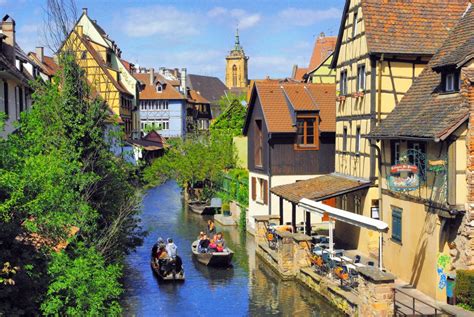 Vue des canaux de la Petite Venise à Colmar