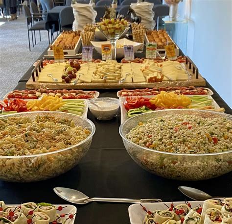 Exemple de buffet grec avec des mets variés