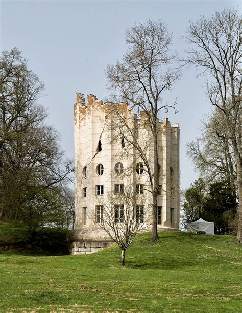 Intérieur historique de la Colonne du Désert de Retz