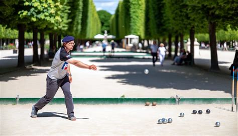 Joueuses de pétanque en action