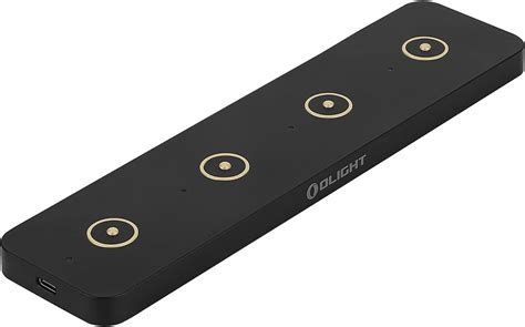 Vue d'ensemble du chargeur Olight Omino avec plusieurs lampes connectées