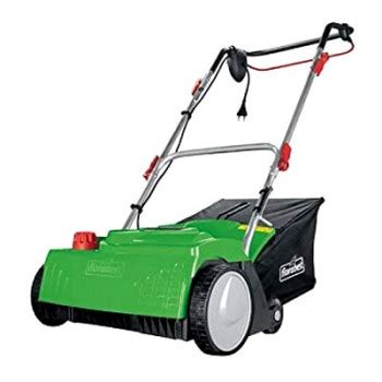 Scarificateur électrique Florabest FLV 1300 A2 en action sur une pelouse