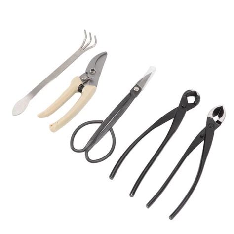outils spécifiques pour bonsaï