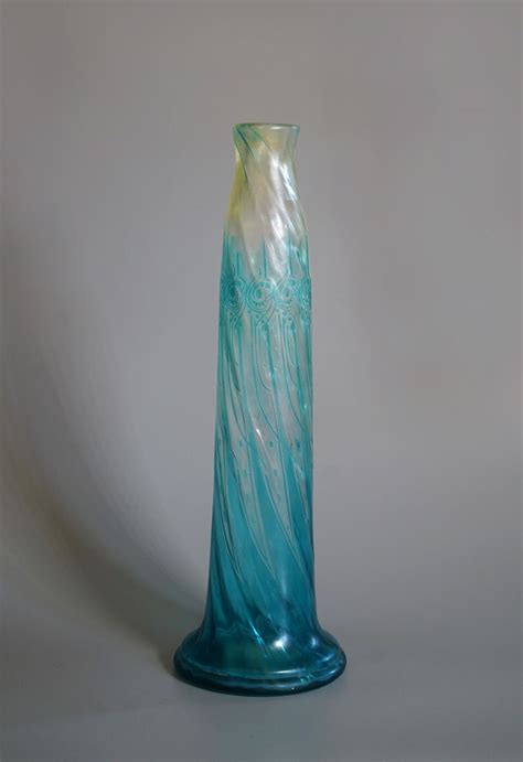 Vase torsadé de la Cristallerie de Pantin