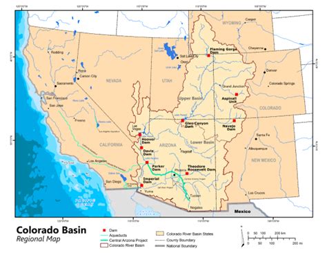 Carte hydrologique du bassin du fleuve Colorado et zones de stress hydrique