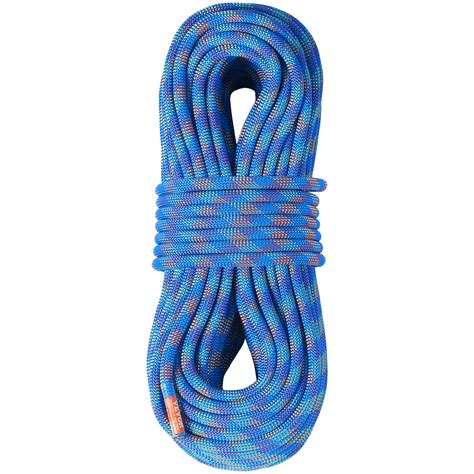 Image d'une corde d'escalade dynamique avec un grimpeur