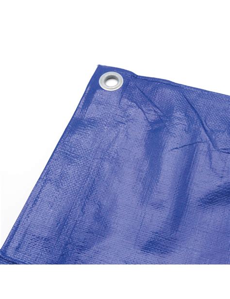 Bâche opaque sur chaumes de bambou