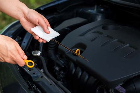 Vérification du niveau d'huile moteur