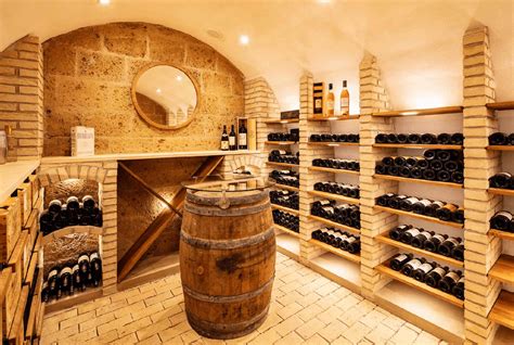 Façade d'une cave à vins artisanale