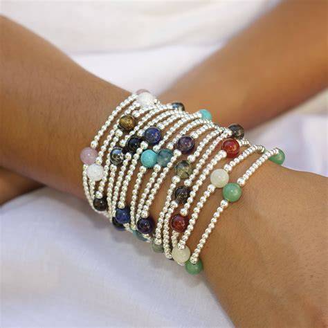 Artisanat de bijoux en perles et semences