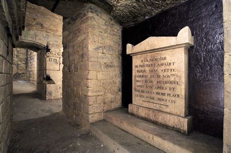 Tombe de Philibert Aspairt dans les Catacombes