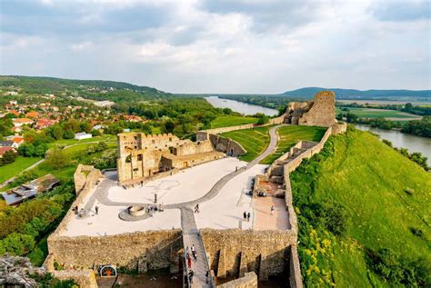 vue panoramique depuis les ruines du château de Steinsberg