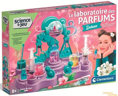 Interface de terminal de laboratoire dans le jeu