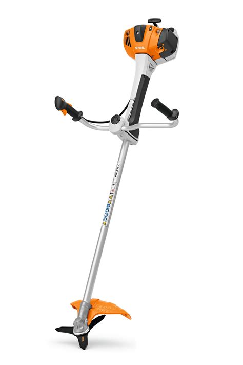 Photo de la débroussailleuse Stihl FS 511 C-EM en action