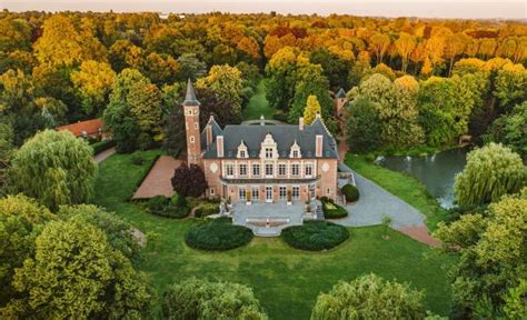 Château de la Fontaine, Croix