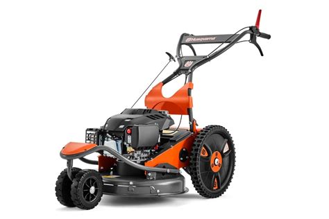 Tondeuse débroussailleuse Husqvarna DBY 51 en action sur herbes hautes
