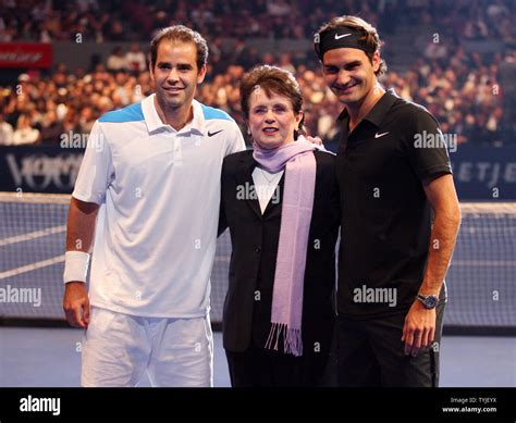 Pete Sampras et Roger Federer s'affrontant sur le gazon de Wimbledon