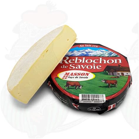 Photo de gros plan sur la texture d'un fromage de reblochon bien affiné