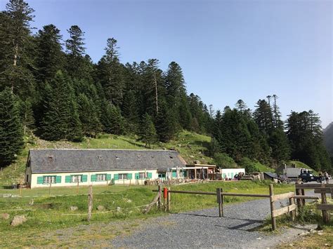 Le pont de la Fruitière menant à l'hôtellerie